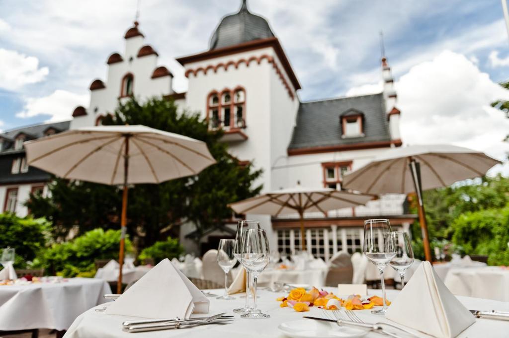 Hotel Kronenschloesschen Эльтвилле Экстерьер фото